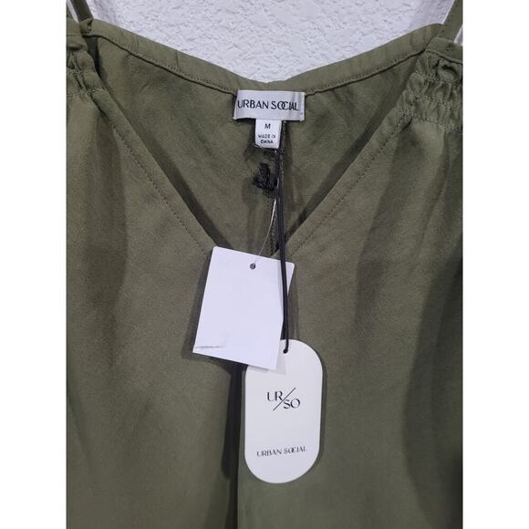 Urban Social Women's Green Satin Tank Top V Neck Blouse size Medium #15 - Picture 3 of 4